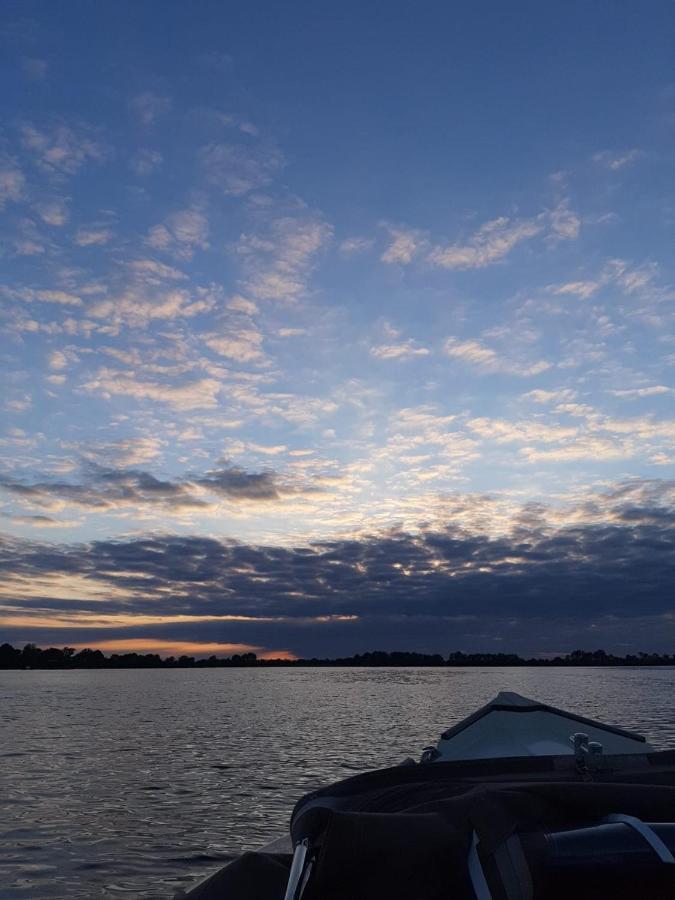 My Tiny Bliss Vinkeveense Plassen Zewnętrze zdjęcie