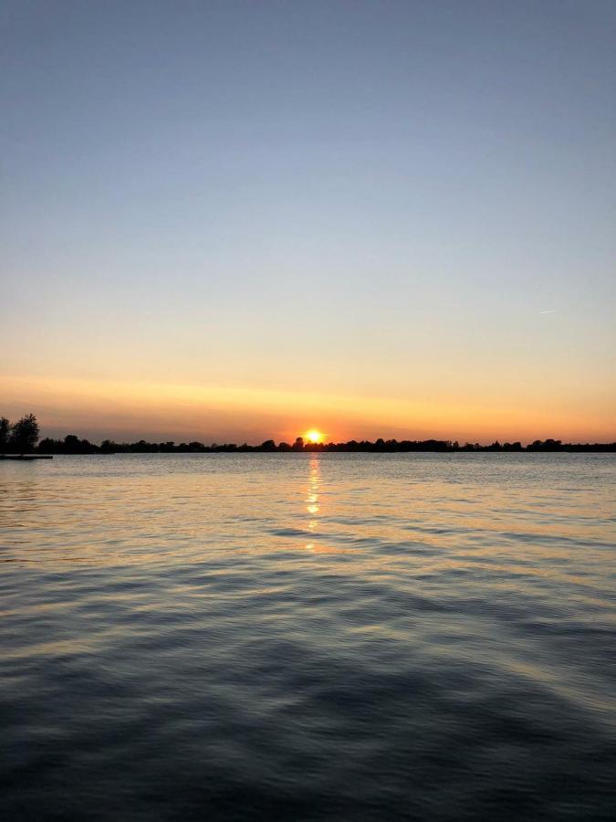My Tiny Bliss Vinkeveense Plassen Zewnętrze zdjęcie